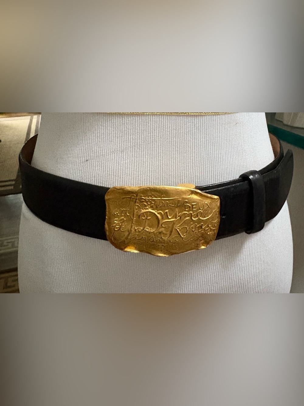 NWOT Vintage Donna Karan Designer Black Leather Belt with Gold Engraved Plaque